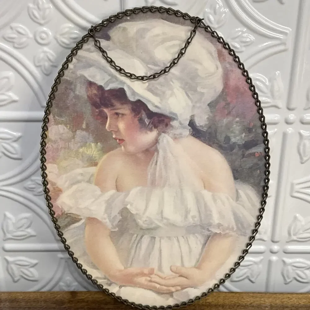 Vtg. “ Priscilla” Oval Filigree Frame Flue Cover